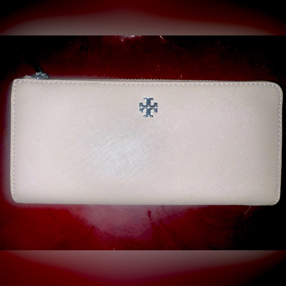 Tory burch Emerson zip continental wallet